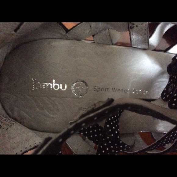 Shoes - Picture 4 of 8